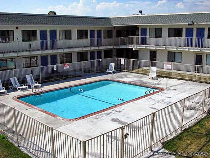 Motel 6 Kansas City, Mo - Airport Buitenkant foto